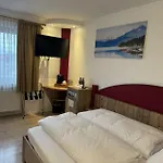 阿而浦沙勒施湾斯特恩酒店 3*