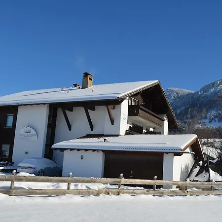 Hotel Alpchalet Schwanstein 3*