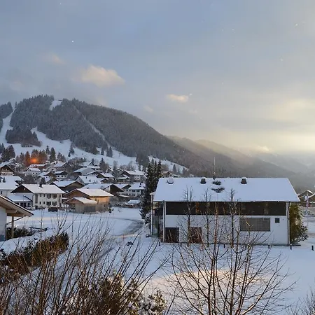 Alpchalet Schwanstein 3*