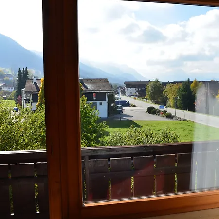 מלון Alpchalet Schwanstein 3*