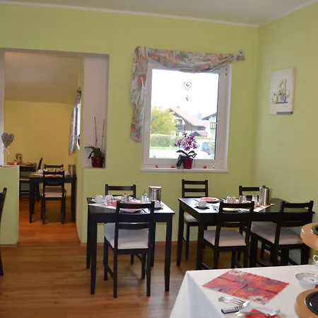 Hotel Alpchalet Schwanstein 3*